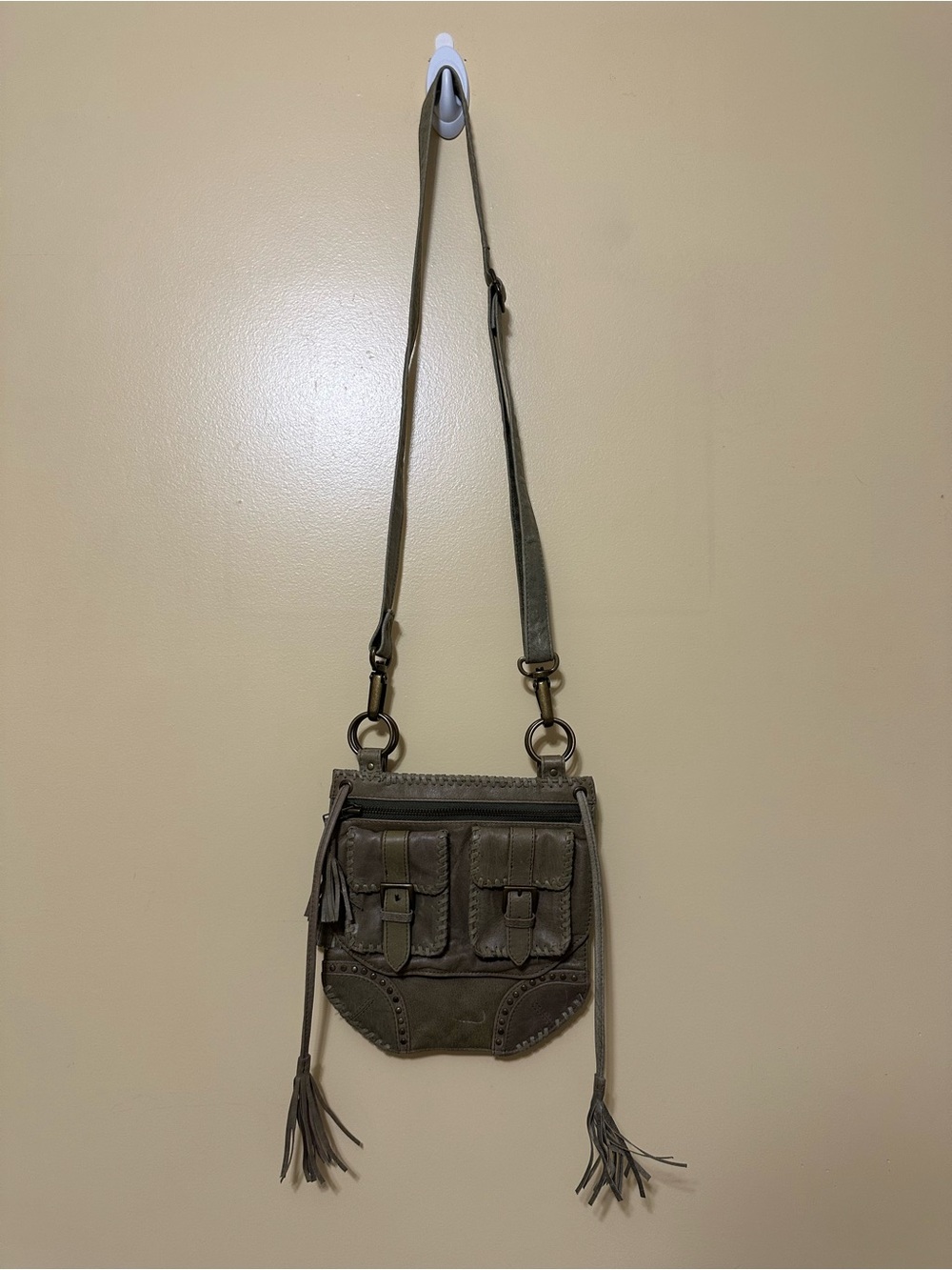 Chico’s VTG Multi-pocket Leather Crossbody Bag Olive Green Military Fringe